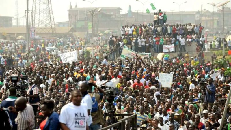 Economic downturn forces Nigerians to abandon 5.7m bank accounts
